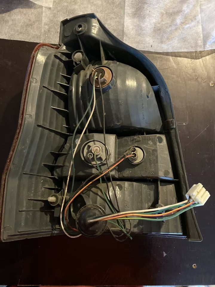Mazda Demio Hecklampe rechts