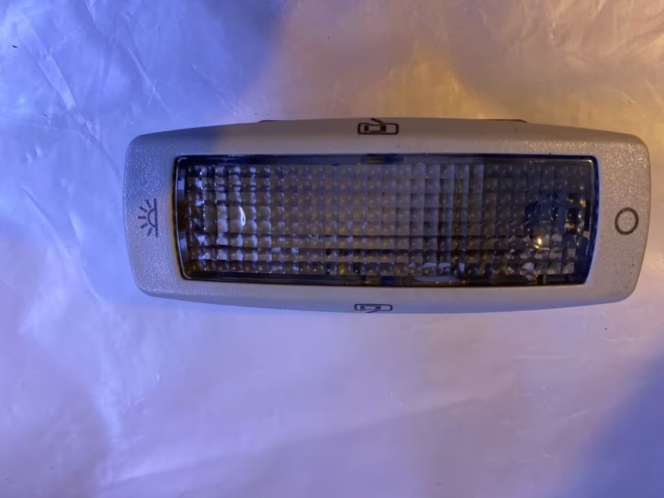 VW Bora Inneenleuchte 3B0947291