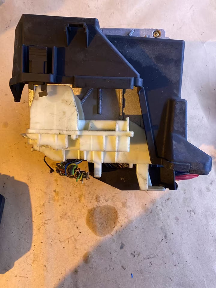 Volvo V70 2.4 Motor- u. Automatiksteuergerät 0281010319