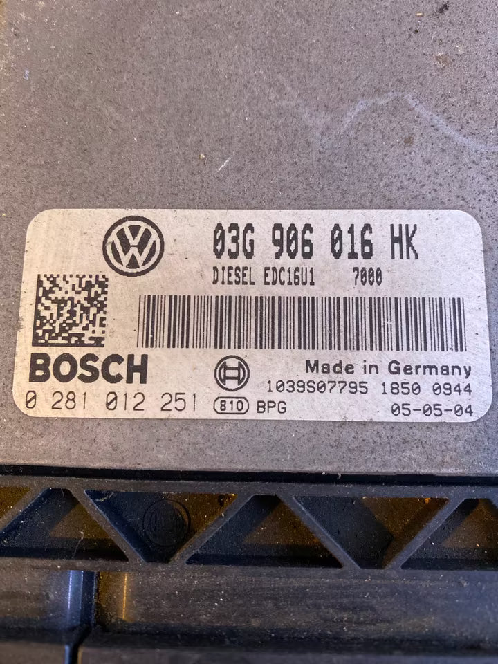 VW Touran 1 Motorsteuergerät 03G906016HK