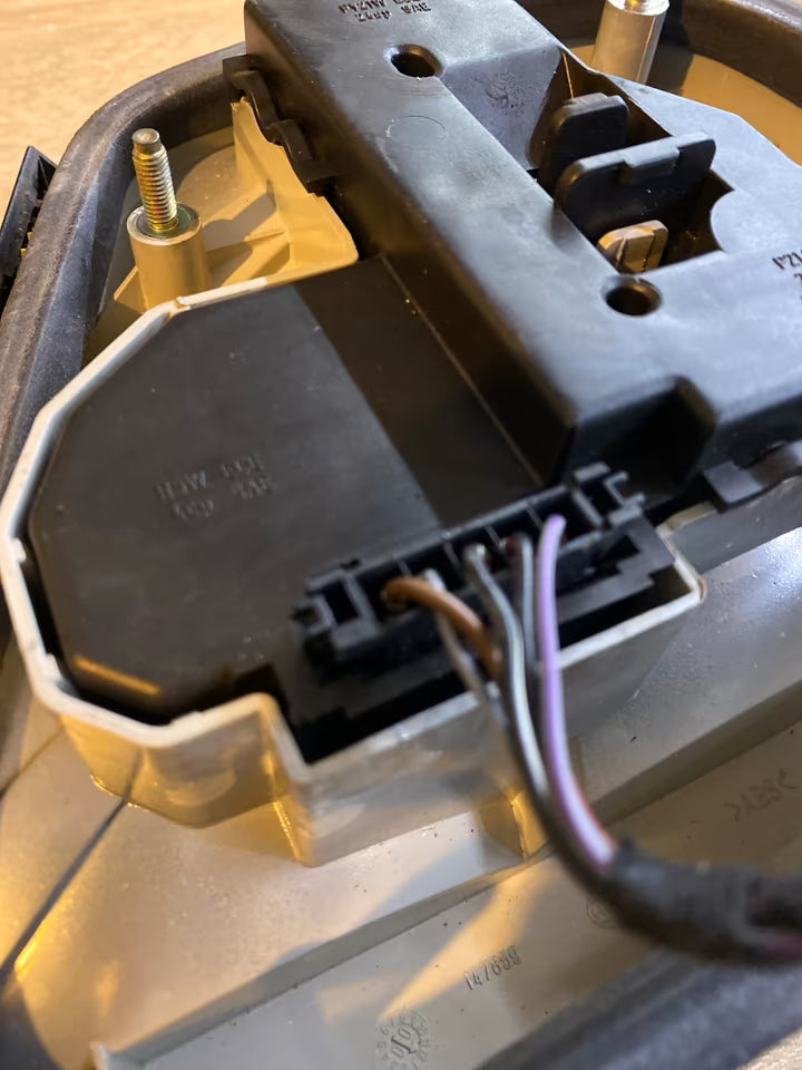 Mercedes W208 Rücklicht Links 2088200164