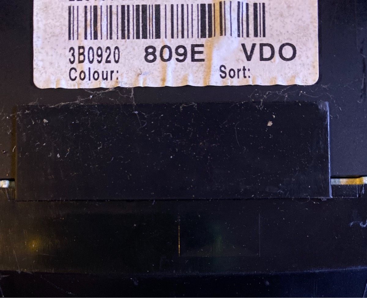 VW Passat 3B Tachometer 3B0920809E