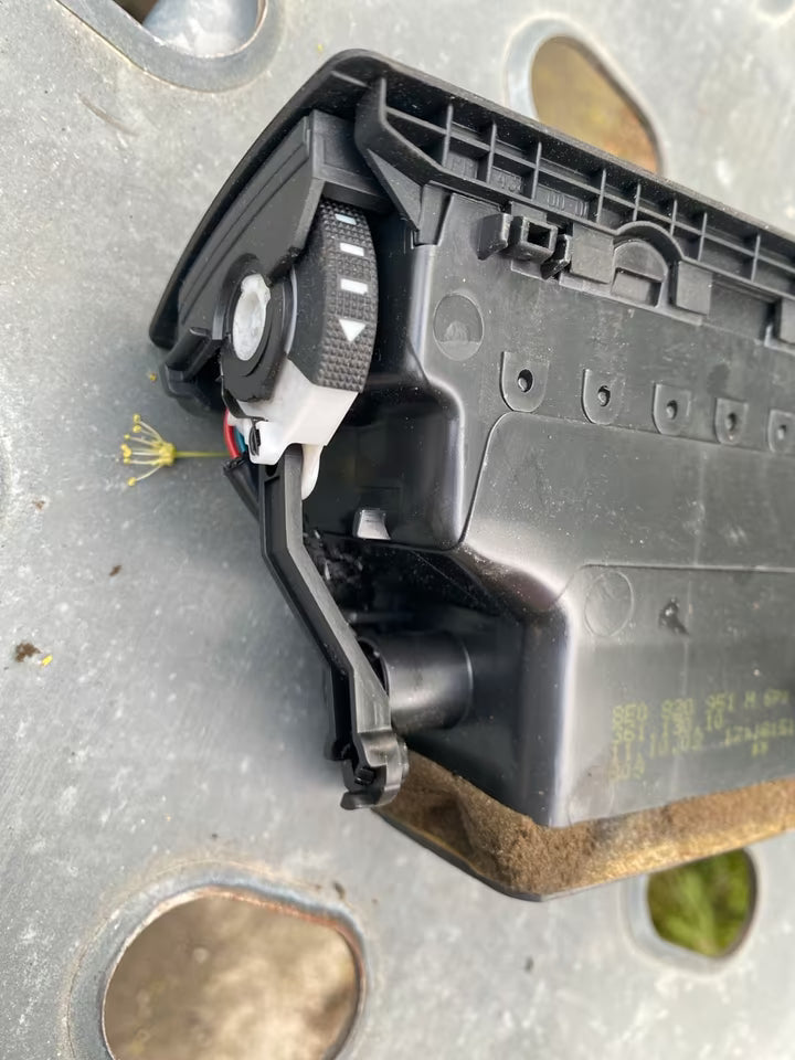 Audi A4 B8 Luftdüse 8E0820951H