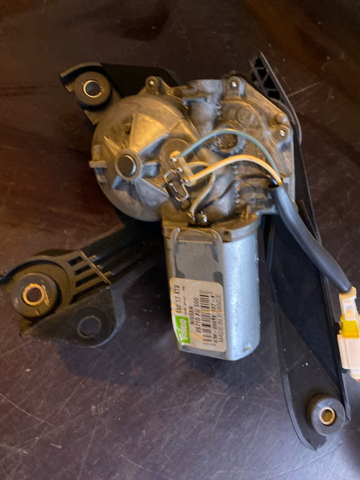 Nissan Primera Heckwischmotor 53017412