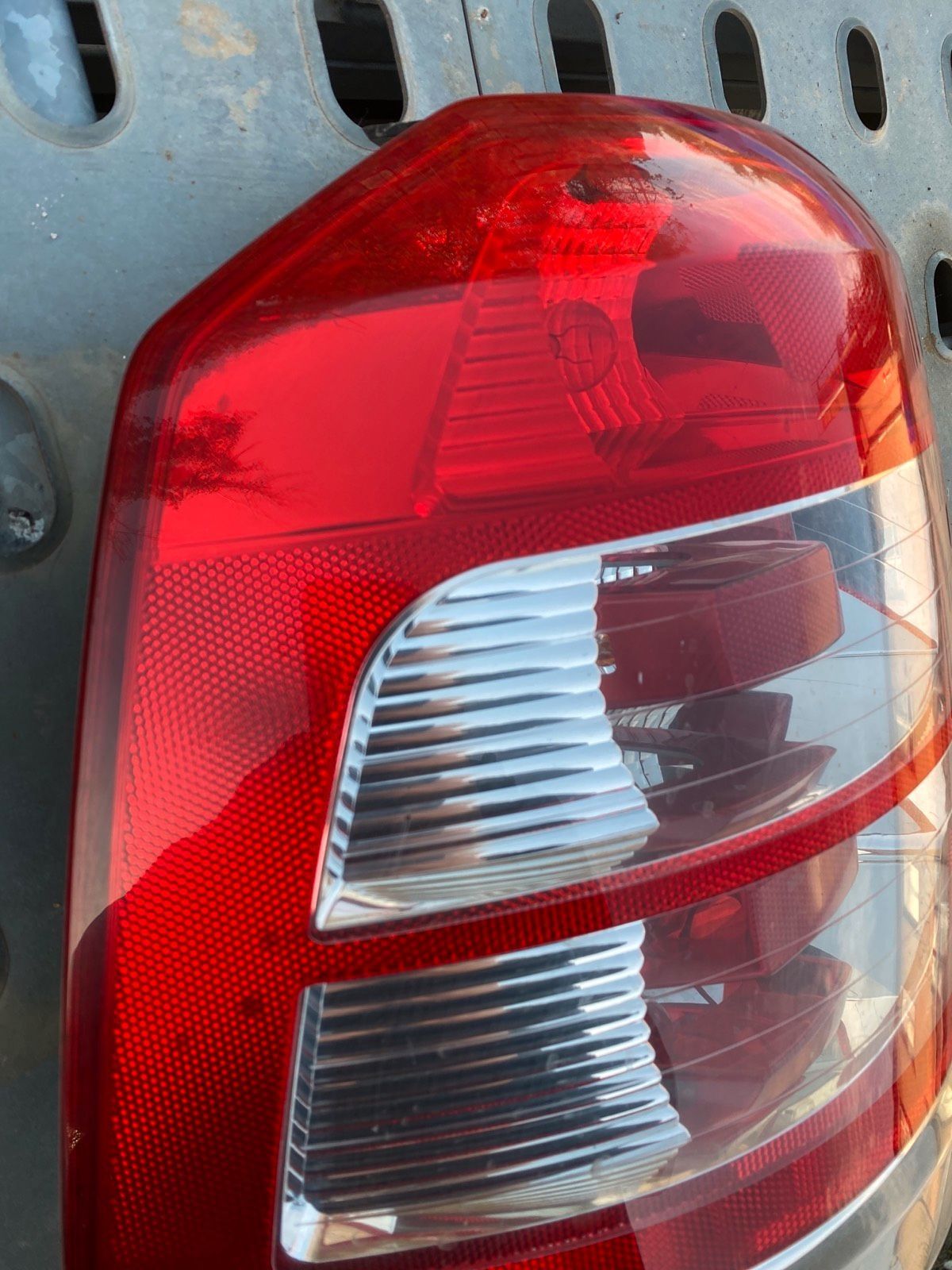 Opel Zavira Rücklicht links 13260853