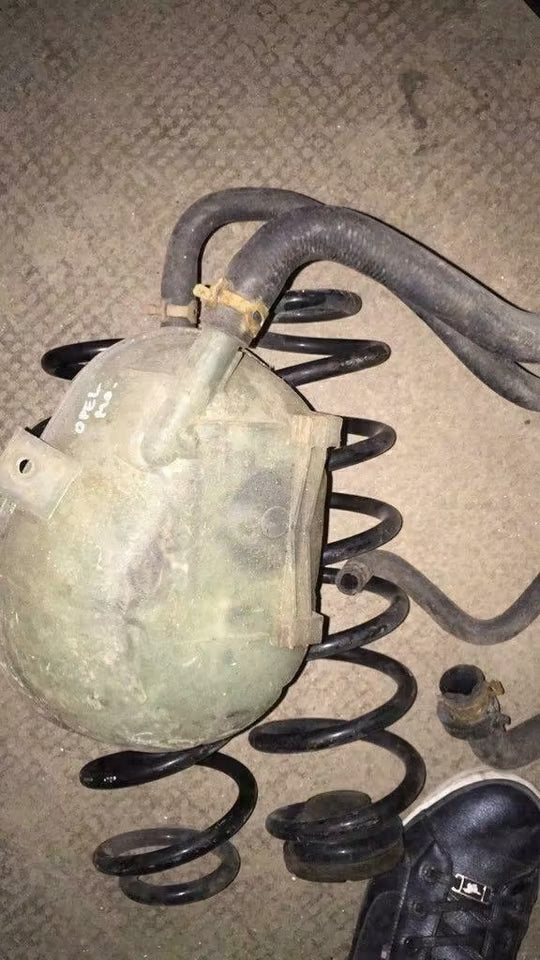 Kühlwasserbehälter Opel Movano