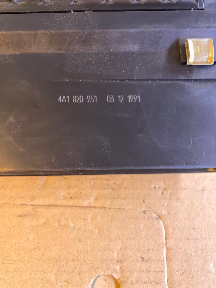 Audi 100 Luftdüse 4A1820951 Mitte