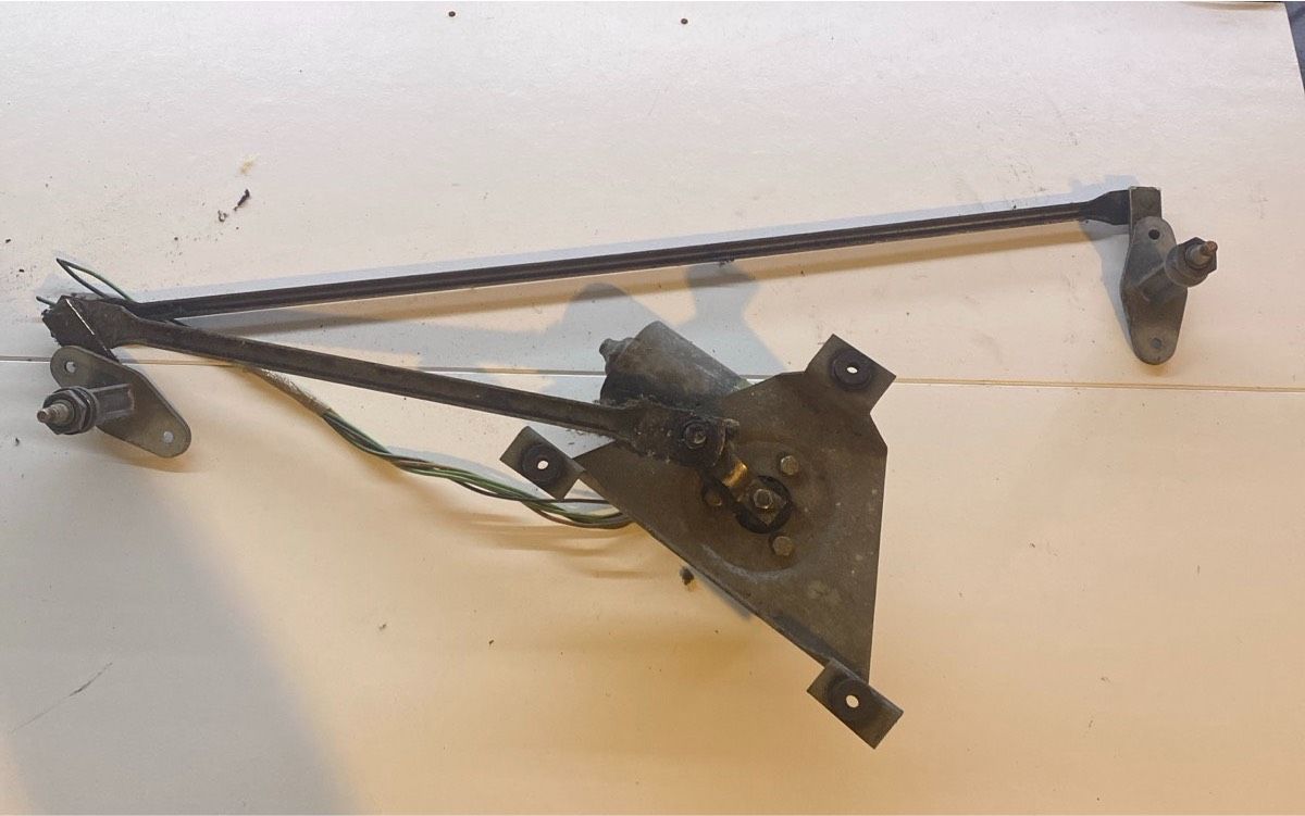 VW LT 1 Scheibenwischergestänge mit Motor 281955326 (1986–1996)