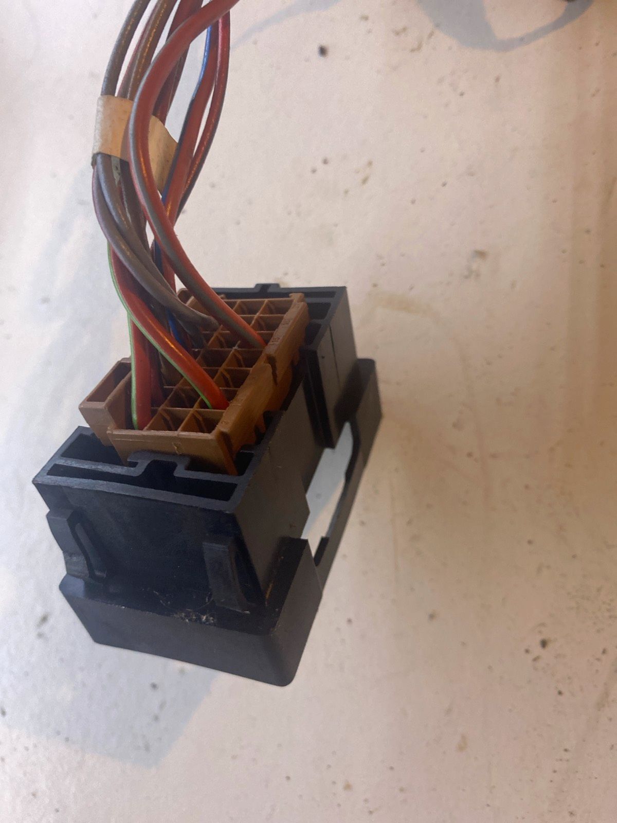 VW Lt35 Relaistecker Heckscheibenheizung