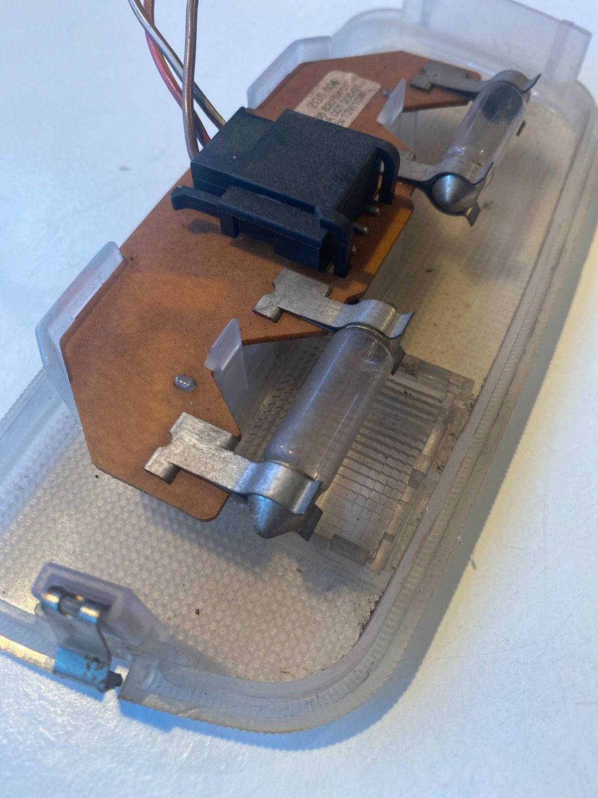 VW LT 35 Innebeleuchtung 2JA00730501