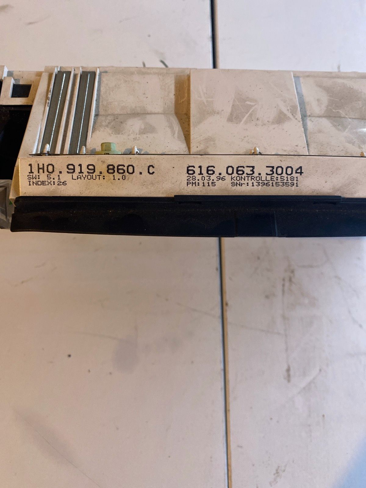 VW Golf 3 1.8 Tacho 1H0919860C