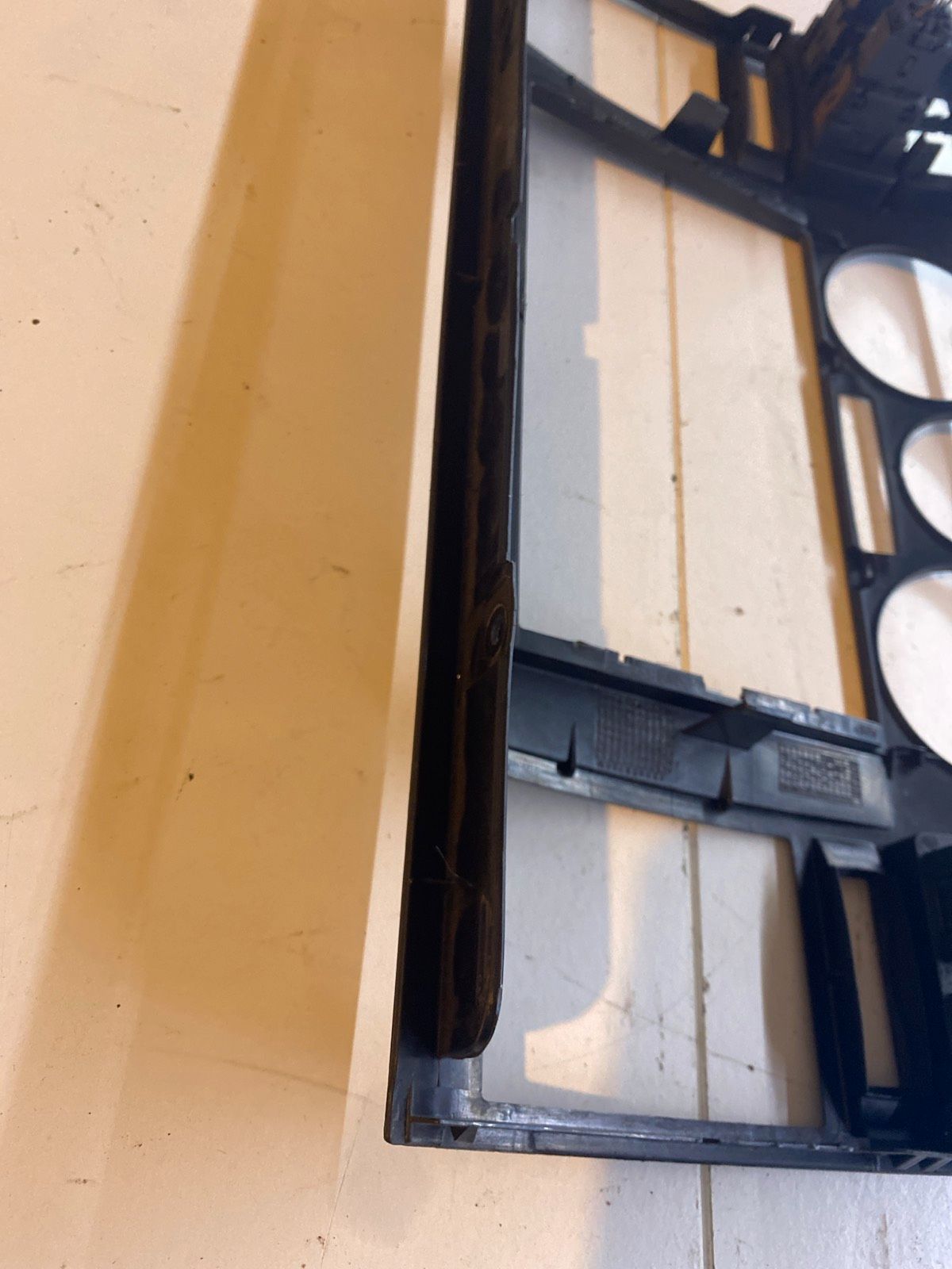 VW T5 Zierblende Mittelkonsole 7H0857237