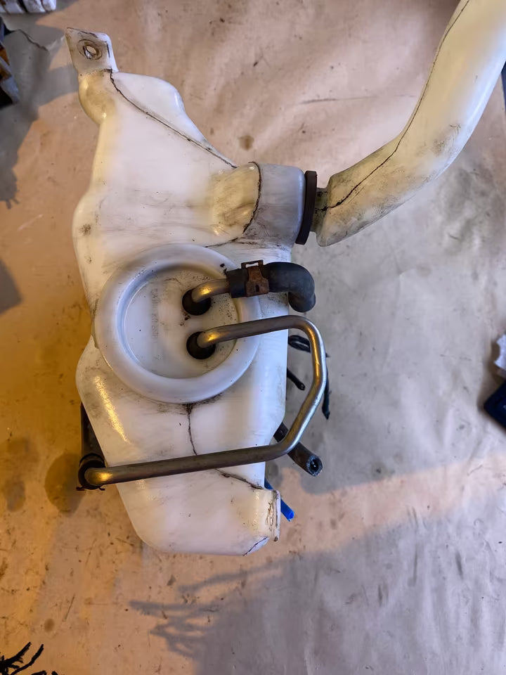 Mercedes W203 Wischwasserbehälter W2038600660