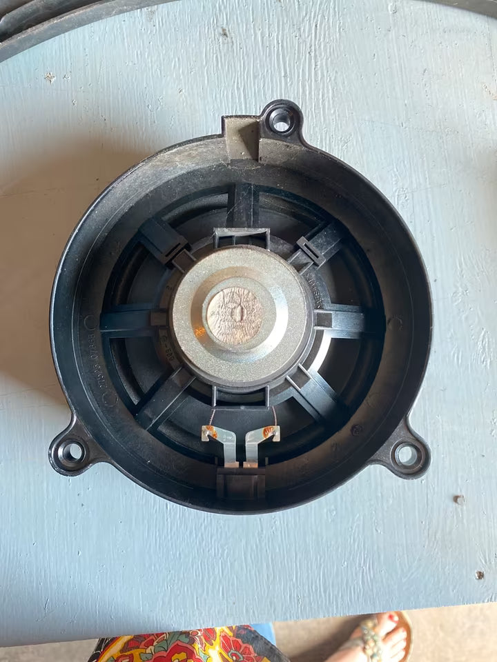 Mercedes W203 Türlautsprecher Vorne A2038201102