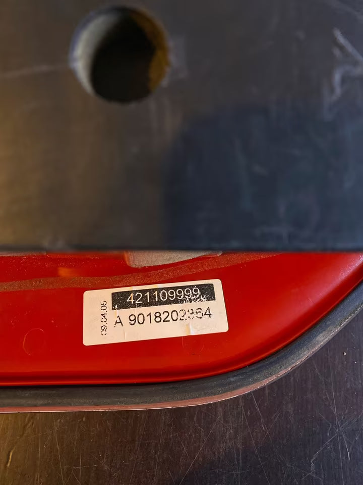 Mercedes Sprinter Rücklicht Links A9018202364