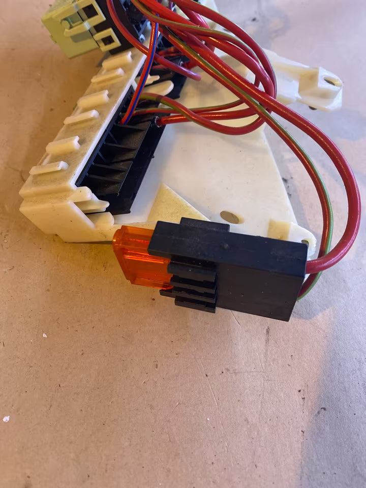 BMW E39 Sicherungskasten 8371884