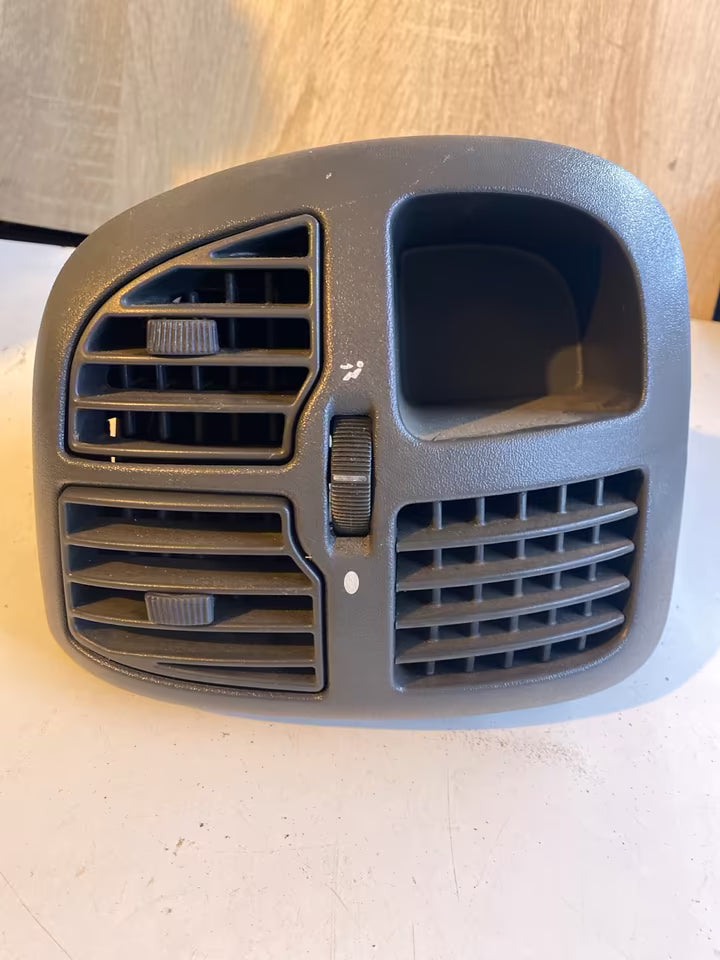 Fiat Ducato 244 Luftdüse Luftgitter vorne Rechts