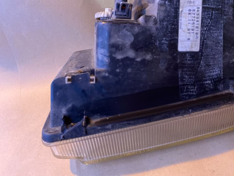 VW Caddy Polo Frontscheinwerfer rechts und Blinker