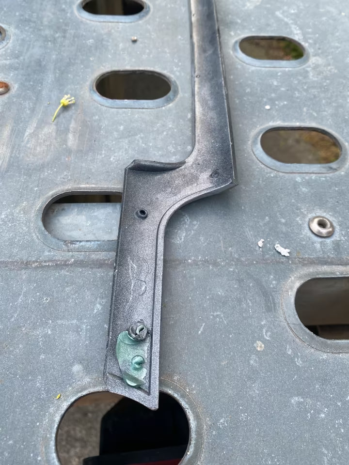 Audi A4 B8 Blende 8E1853190 Dekorleiste