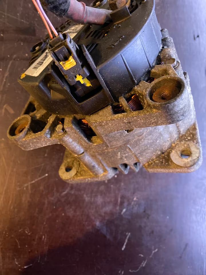 Valeo Lichtmaschine TG15C058