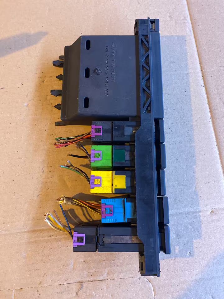 Audi 100 Schalter Schalterleiste