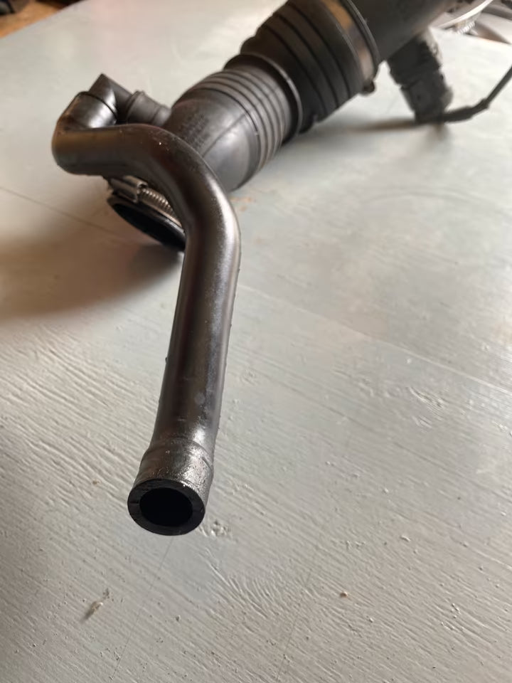 VW /Audi Ansaugrohr Luftmassenmesser 4B0129627A/ 0281002429