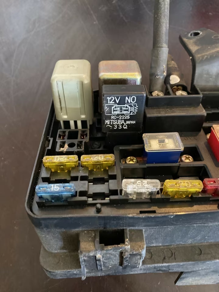 Honda Prélude Relaikasten mit Relais