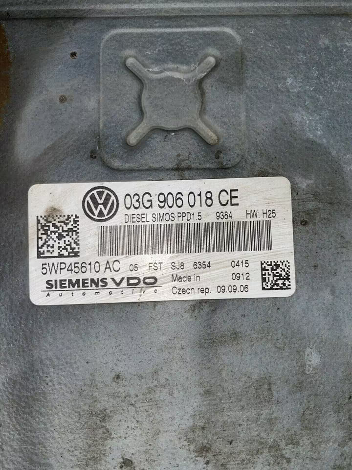 VW Passat 3C B6 2.0TDI Motorsteuergerät 03G906018CE