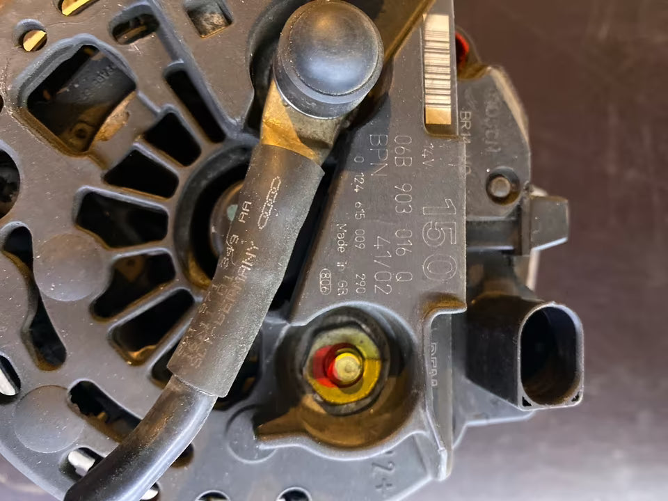 Audi A4 14V Lichtmaschine 06B903016Q