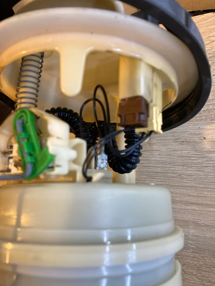 Citroen C5 C4 Kraftstoffpumpe Benzin 9632672080