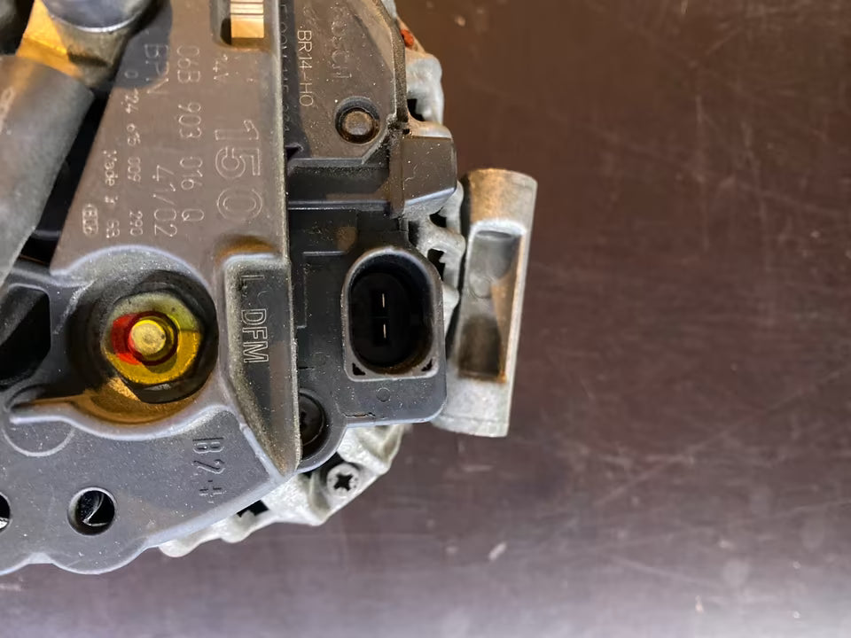 Audi A4 14V Lichtmaschine 06B903016Q
