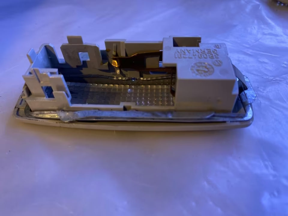 VW Bora Inneenleuchte 3B0947291