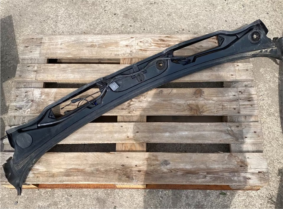 BMW E91 Windlauf Abdeckung