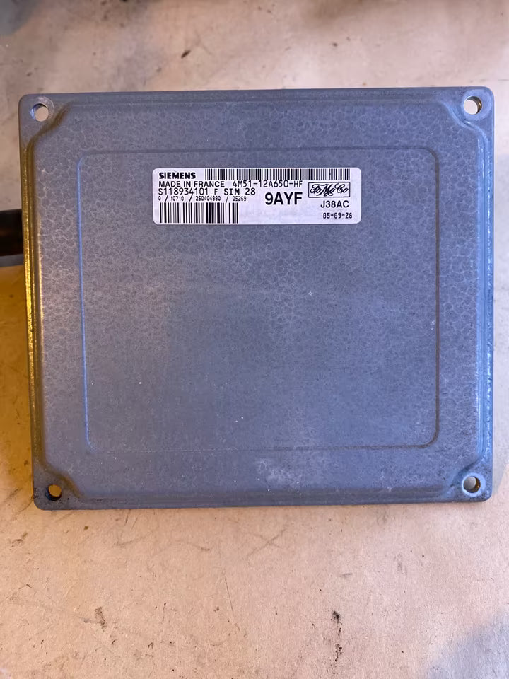 Ford Focus Steuergerät Motor 4M51-12A650HF/ S118934101F Siemens
