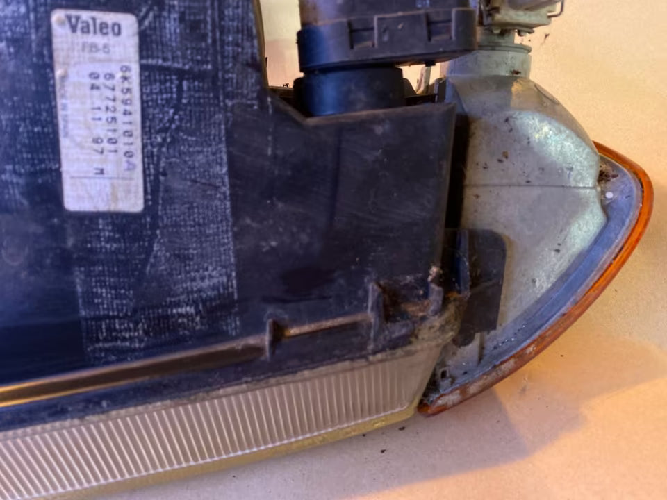 VW Caddy Polo Frontscheinwerfer rechts und Blinker