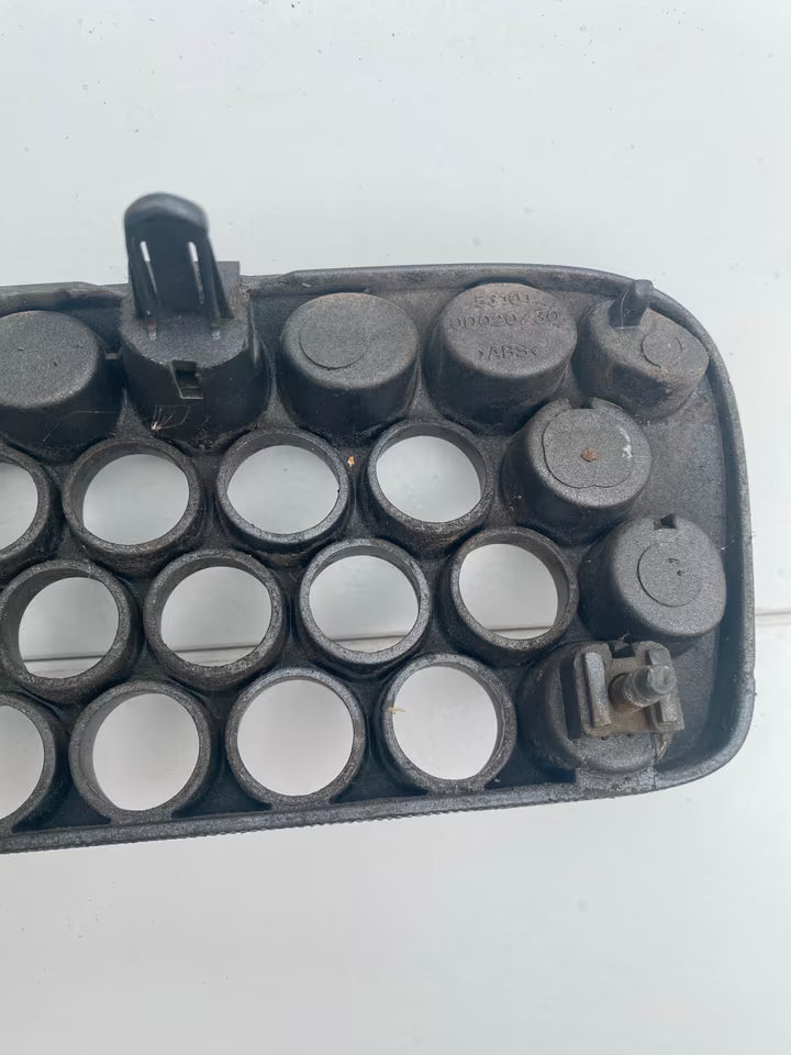 Toyota Yaris P1 Kühlergrill Original 53101 0D010