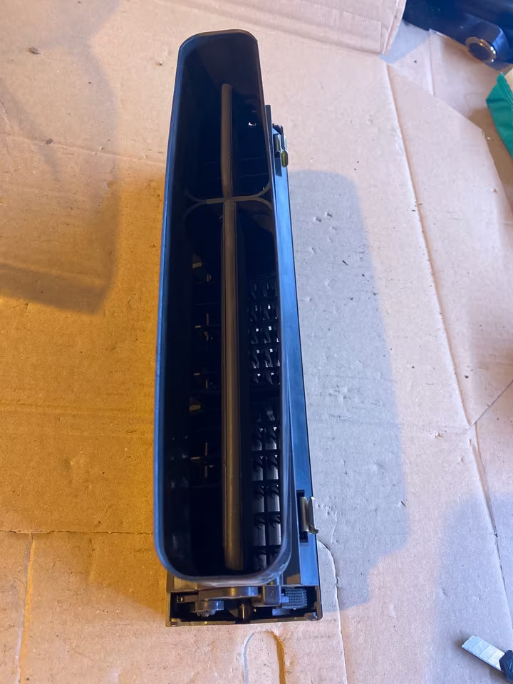 Audi 100 Luftdüse 4A1820951 Mitte