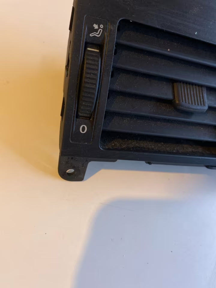 VW Touran 1T1 03-06 Luftdüse Luftausströmer mitte schwarz