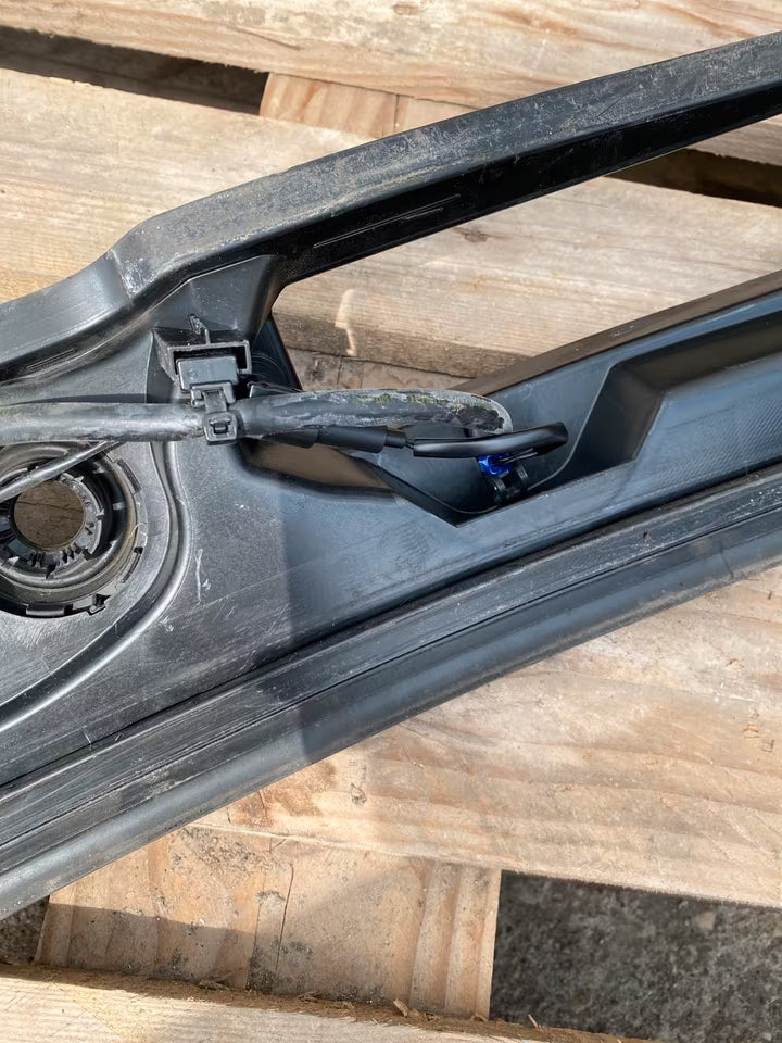 BMW E91 Windlauf Abdeckung