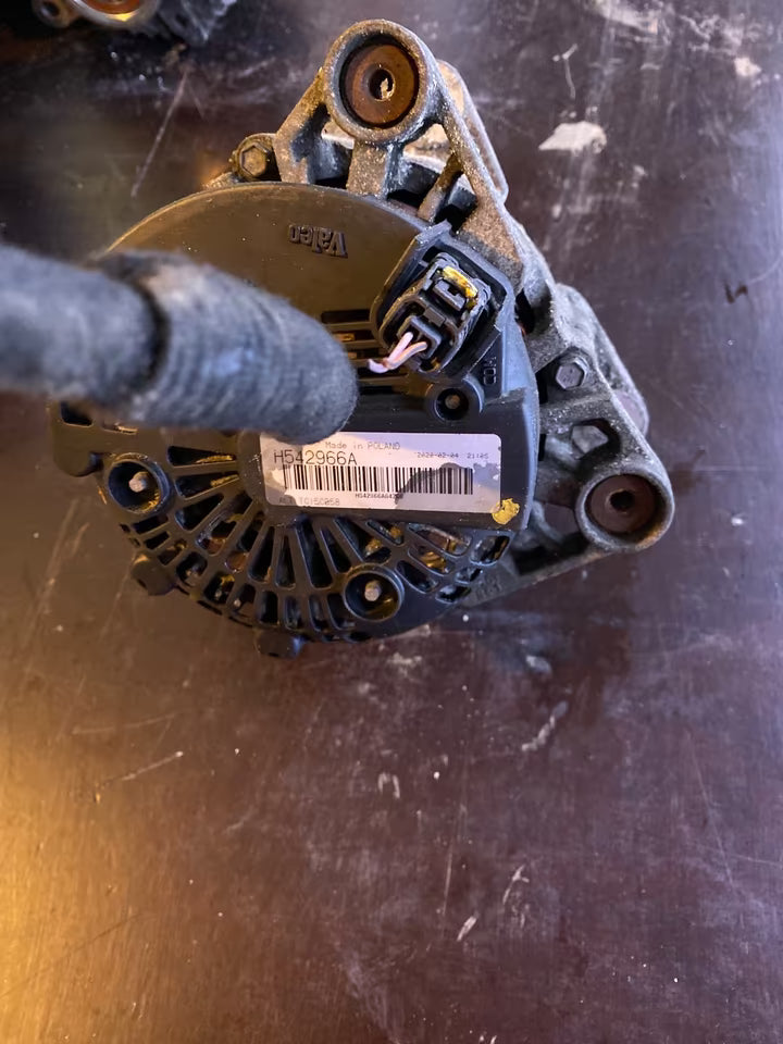 Valeo Lichtmaschine TG15C058