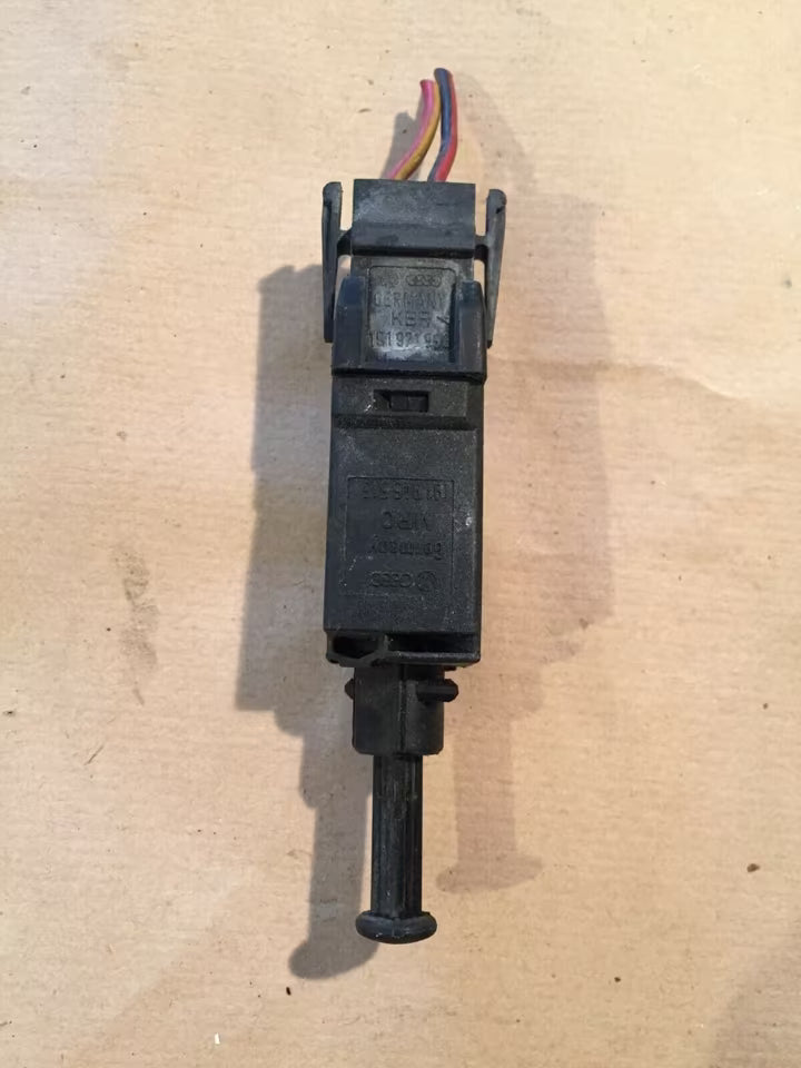 VW Bremslichtschalter 191945515
