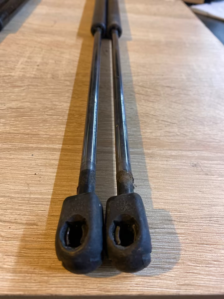 Honda Civic Vll EP1 Heckklappendämpfer 74870S5SE012M1