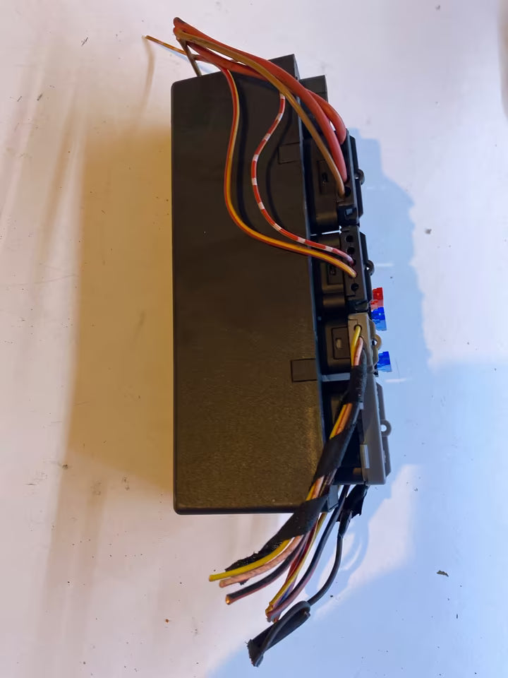 Mercedes W210 Sicherungskasten Relaiseinheit A2105400372