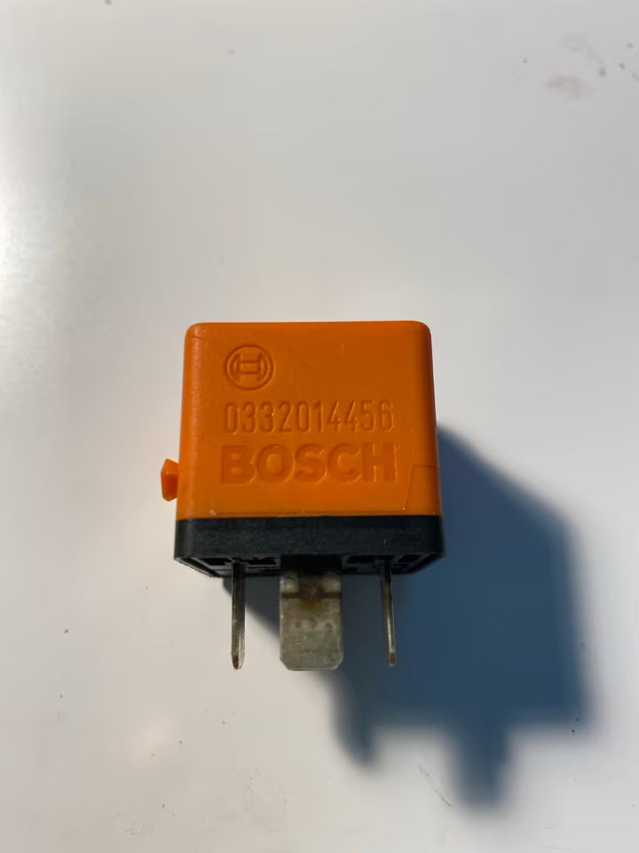 Relais BOSCH 0332014456 BMW Relay Kraftstoffpumpe