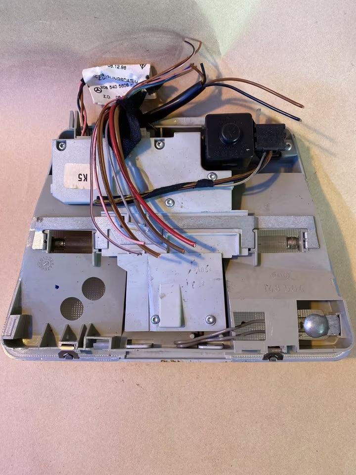 Mercedes W210 Innenleuchte vorne