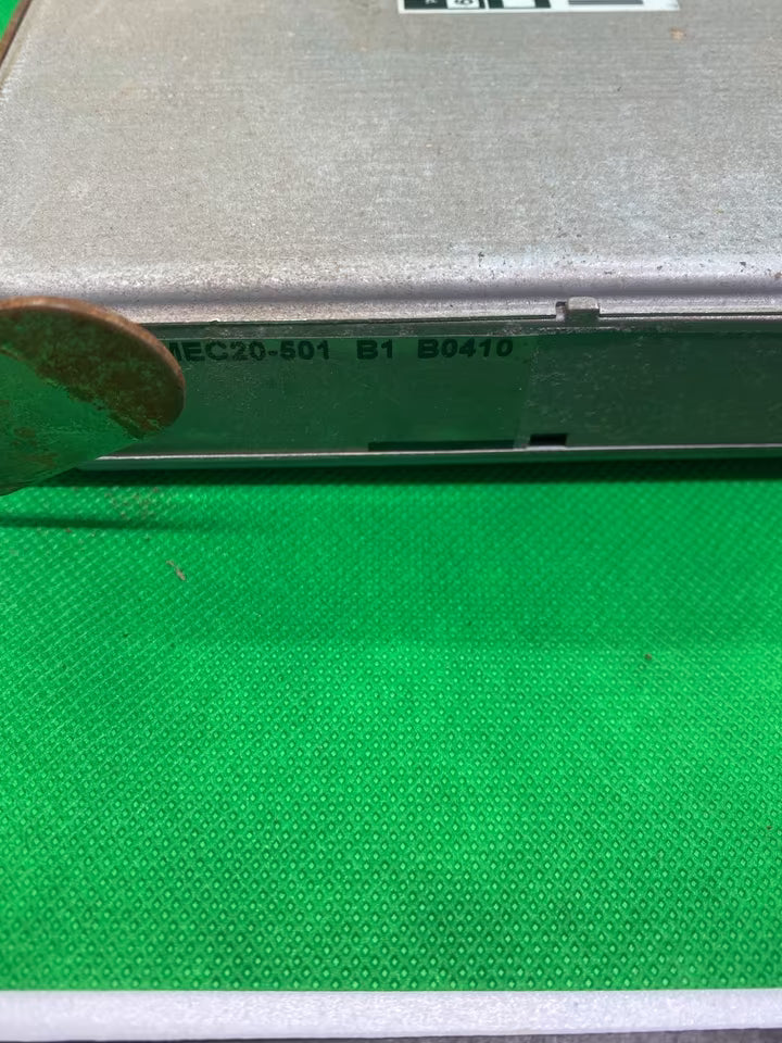 Nissan Primera Motorsteuergerät P11 MEC20-501B11X19 /B041