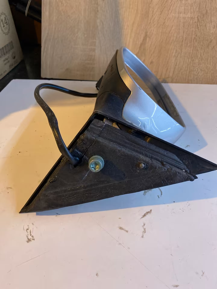 VW Passat B5.5 (3B3) E1020479 Außenspiegel links