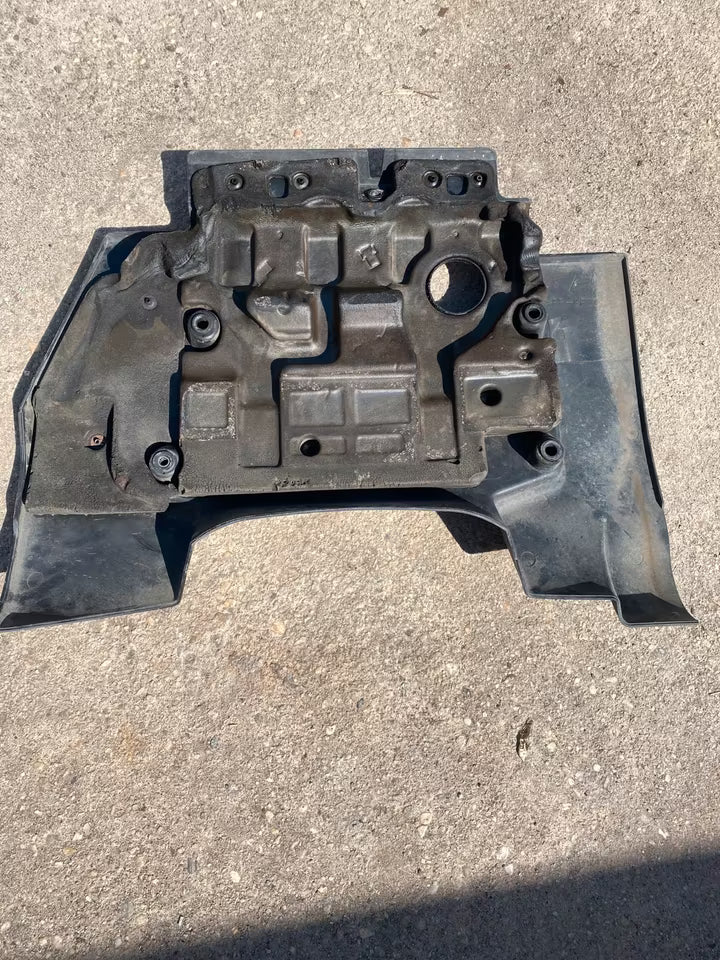 Toyota Corolla D4D Motordeckel Motorabdeckung