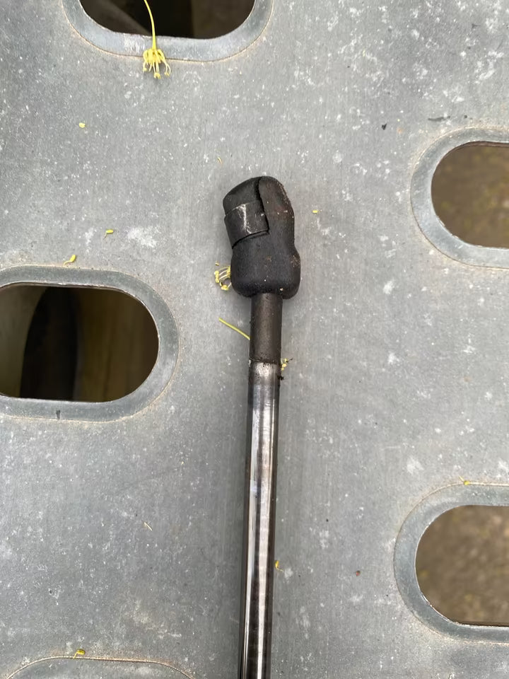 Audi A4 B8 Gasfedern Motorhaube