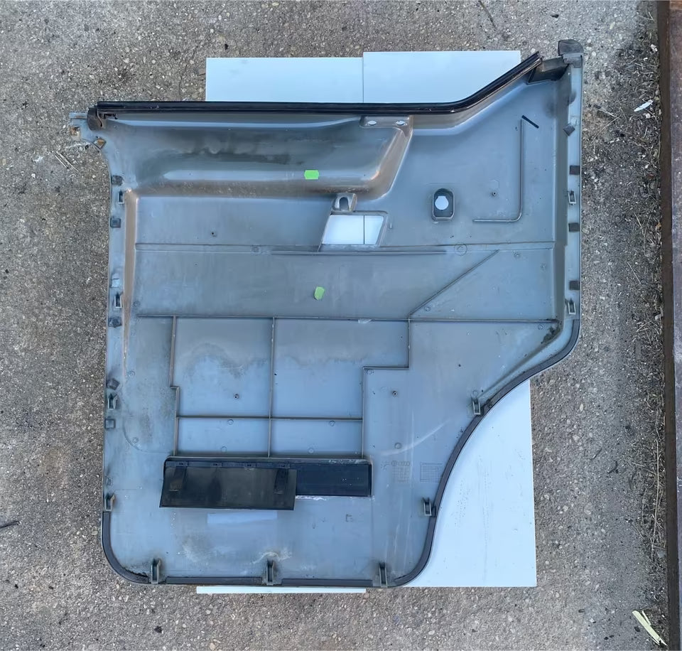 VW T4 Türverkleidung rechts 701867106